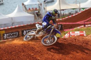 Motocross: Paulo Alberto foi 4.º numa jornada polémica do Brasileiro de MX thumbnail