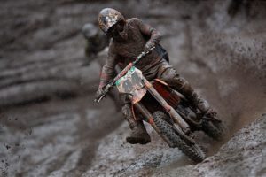 Vídeo Motocross Hawkstone Park: Lama, lama e mais lama!!! thumbnail