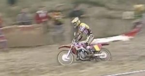 Vídeo Motocross: O dia em que Stefan Everts deu uma lição ao mundo thumbnail