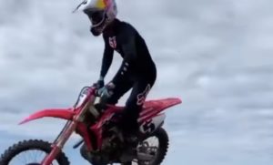 Vídeo Motocross: Ryan Dungey a treinar na sua Honda HRC thumbnail