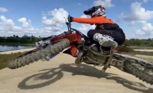 Vídeo Motocross: “DangerBoy” Deegan já treina de 125! thumbnail