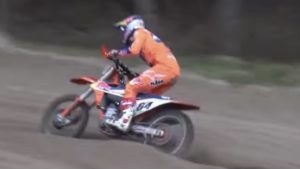 Vídeo MXGP: Jeffrey Herlings a voar na areia! thumbnail