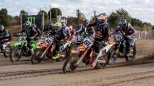 Motocross Itália: Cairoli, Prado, Febvre e companhia na abertura do campeonato thumbnail