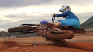 Vídeo MXGP: O impressionante “scrub” de Valentin Guillod! thumbnail