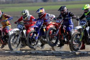 Motocross: Andrea Dovizioso 5.º em prova regional thumbnail
