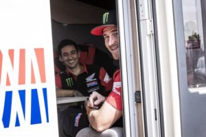 Ricky Brabec e Nacho Cornejo com a Honda no Rally Sonora thumbnail