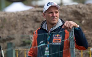 Dakar 2022, Heinz Kinigadner: “O Dakar deve permanecer uma aventura” thumbnail